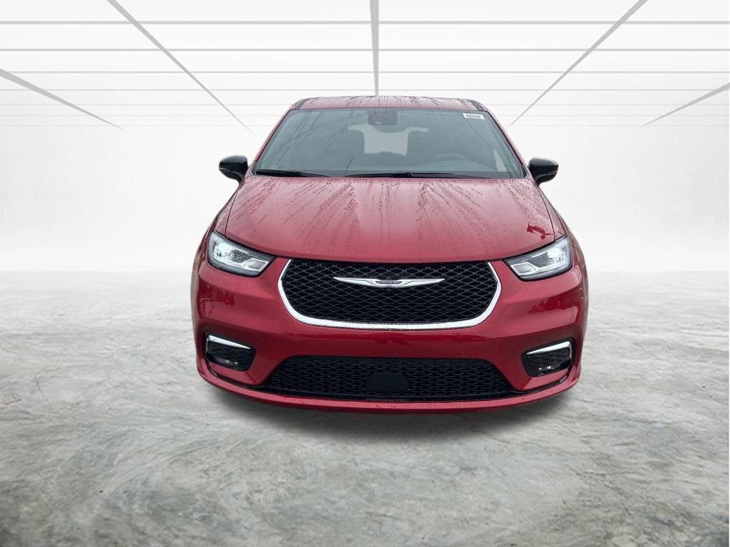 new 2026 Chrysler Pacifica car, priced at $41,443