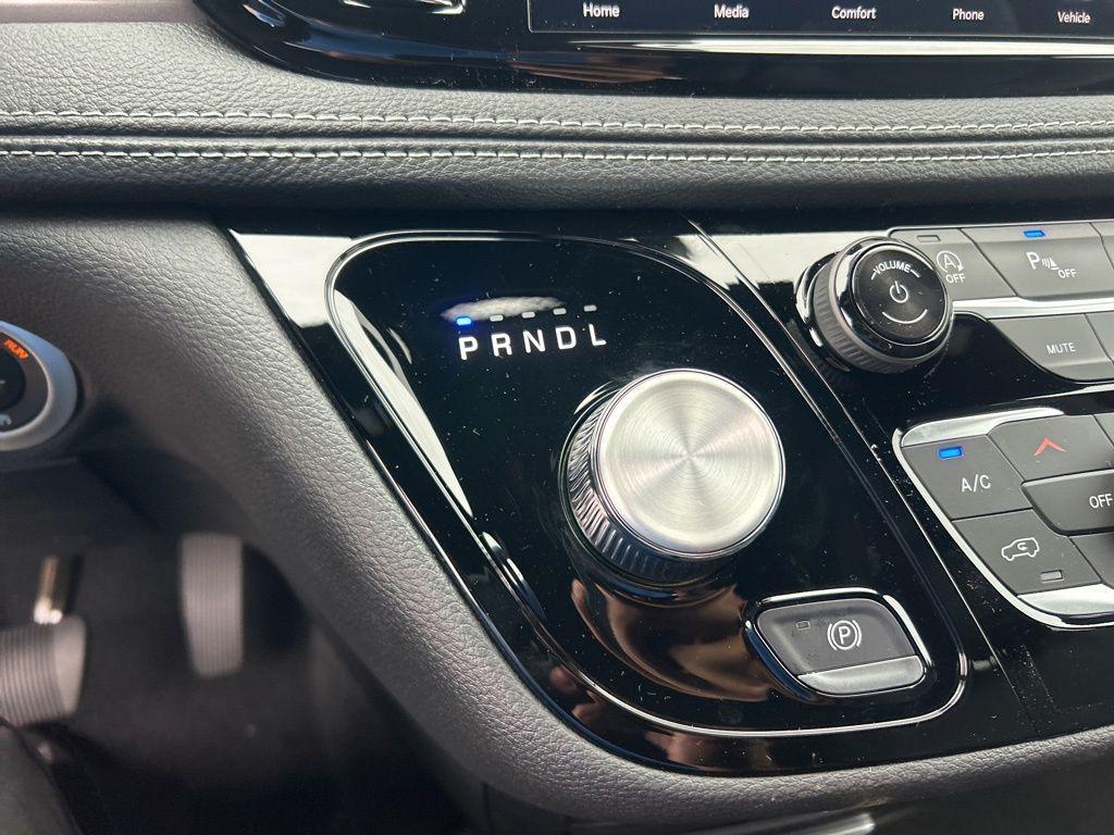 new 2026 Chrysler Pacifica car, priced at $41,443