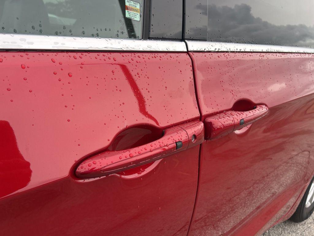 new 2026 Chrysler Pacifica car, priced at $41,443