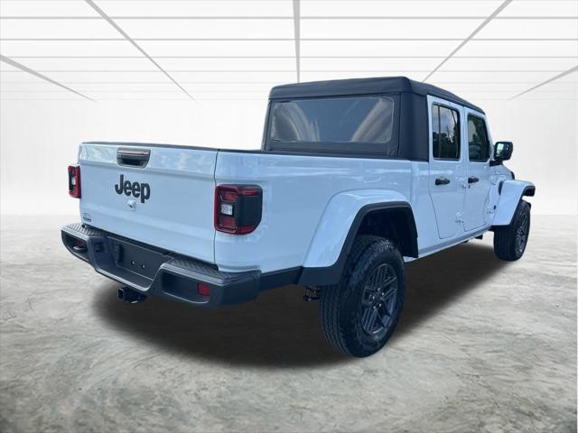 new 2025 Jeep Gladiator car, priced at $46,773
