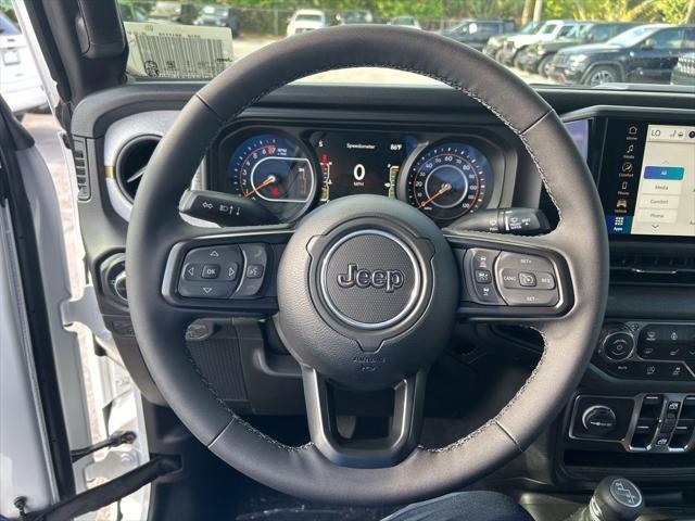 new 2025 Jeep Gladiator car, priced at $46,773