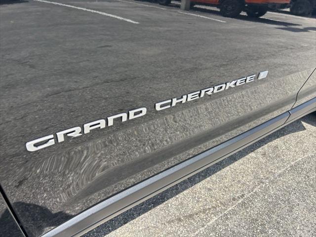 new 2025 Jeep Grand Cherokee L car, priced at $41,886