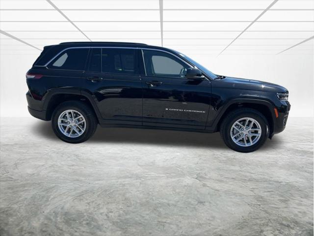 new 2025 Jeep Grand Cherokee car, priced at $38,095