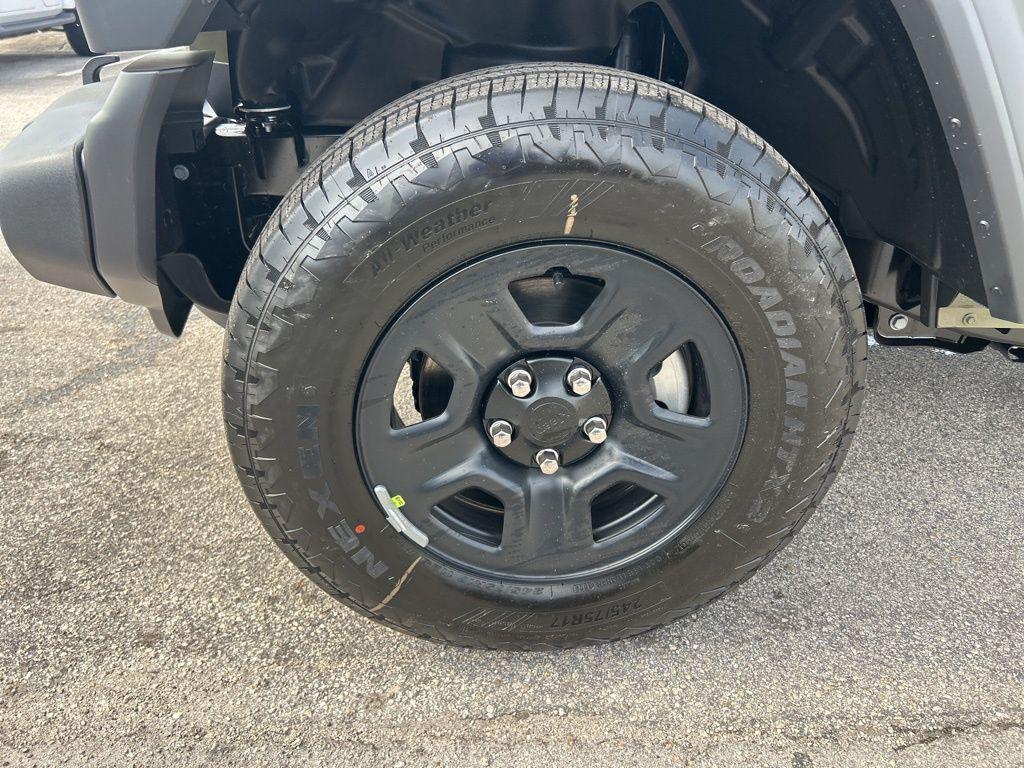 new 2026 Jeep Wrangler car, priced at $39,981