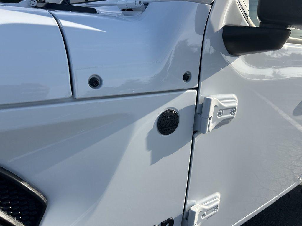 new 2026 Jeep Wrangler car, priced at $38,447