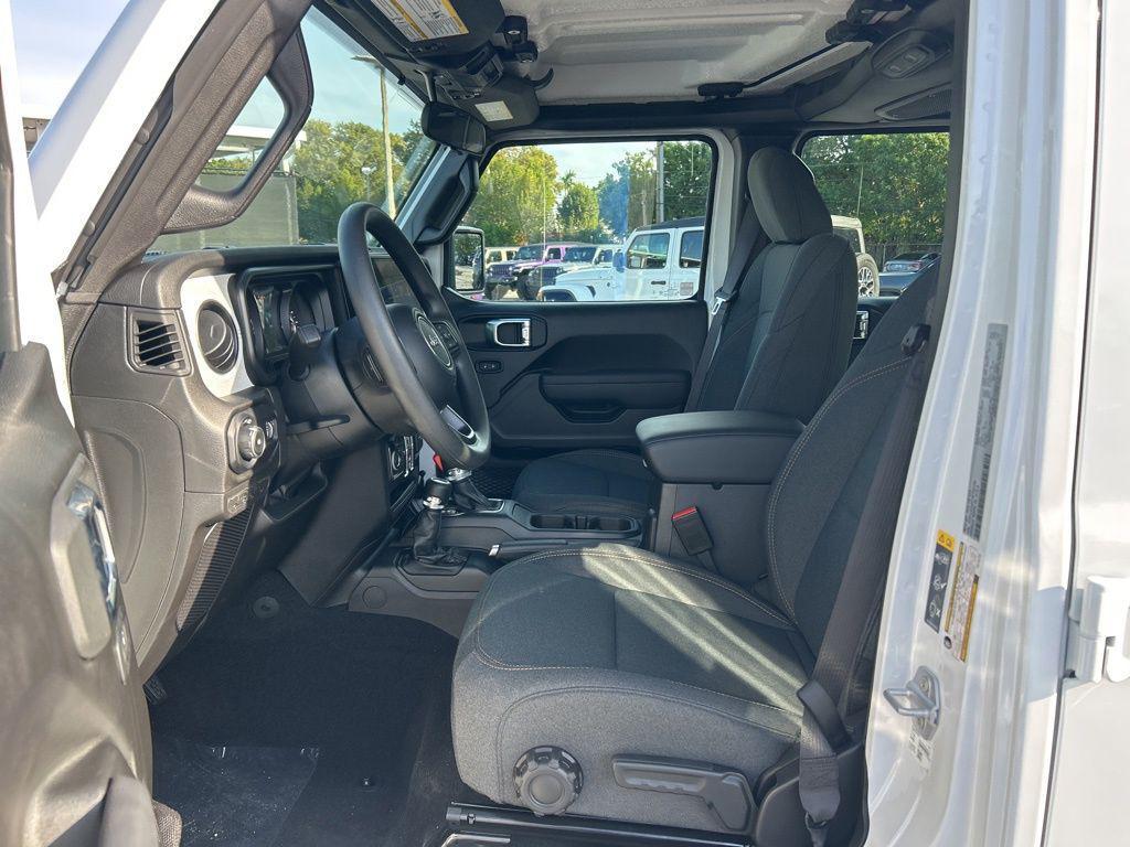 new 2026 Jeep Wrangler car, priced at $38,447