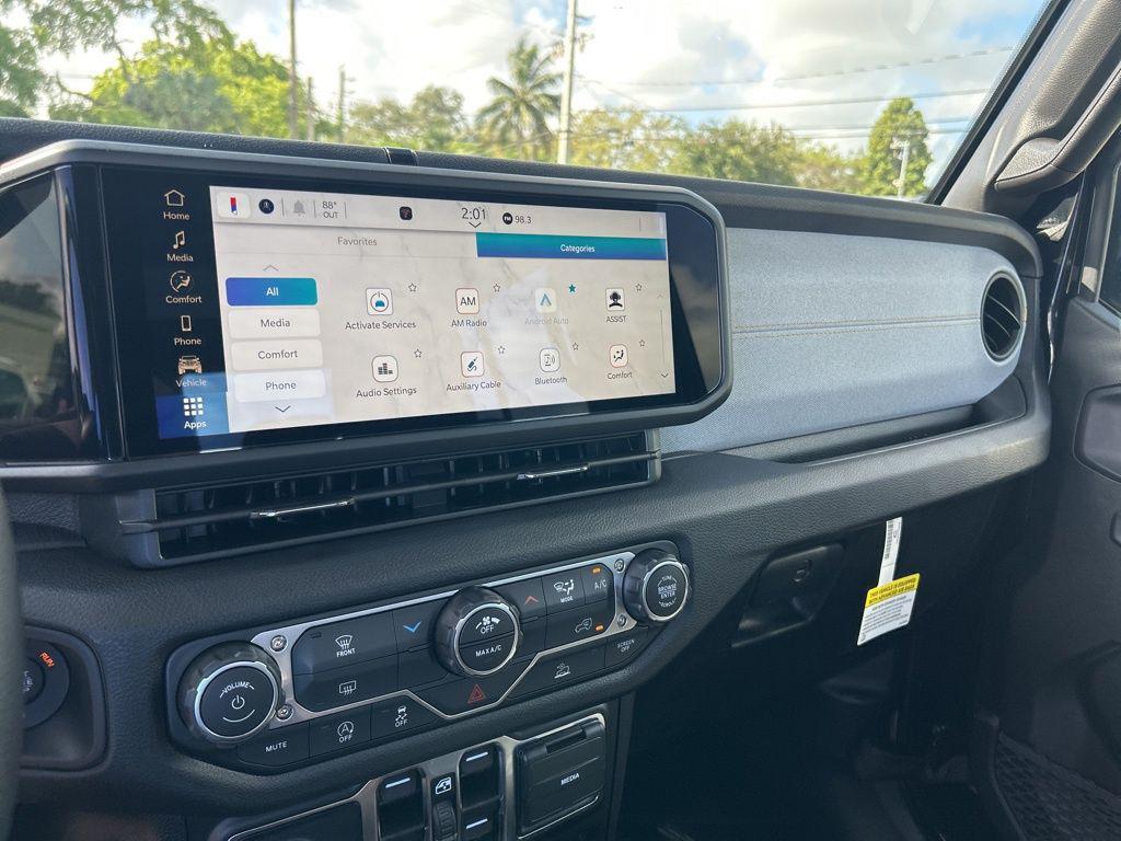 new 2025 Jeep Gladiator car, priced at $36,624