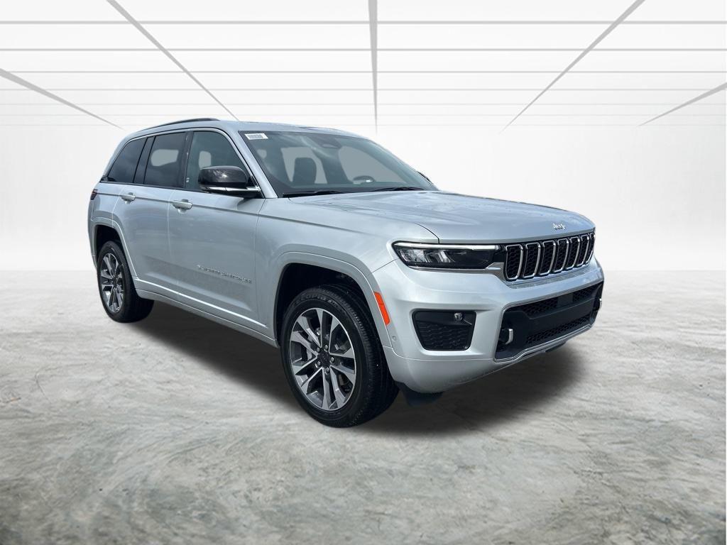 new 2025 Jeep Grand Cherokee car, priced at $57,100