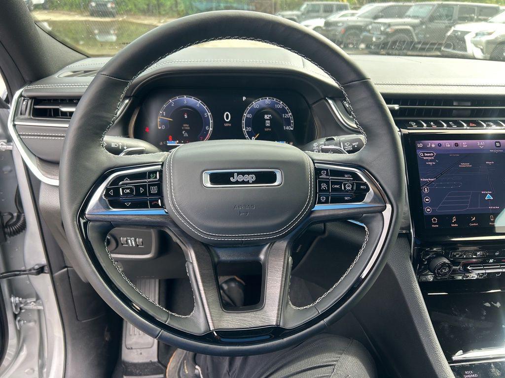 new 2025 Jeep Grand Cherokee car, priced at $57,100