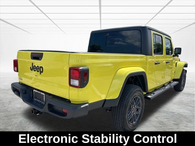 new 2024 Jeep Gladiator car, priced at $43,106