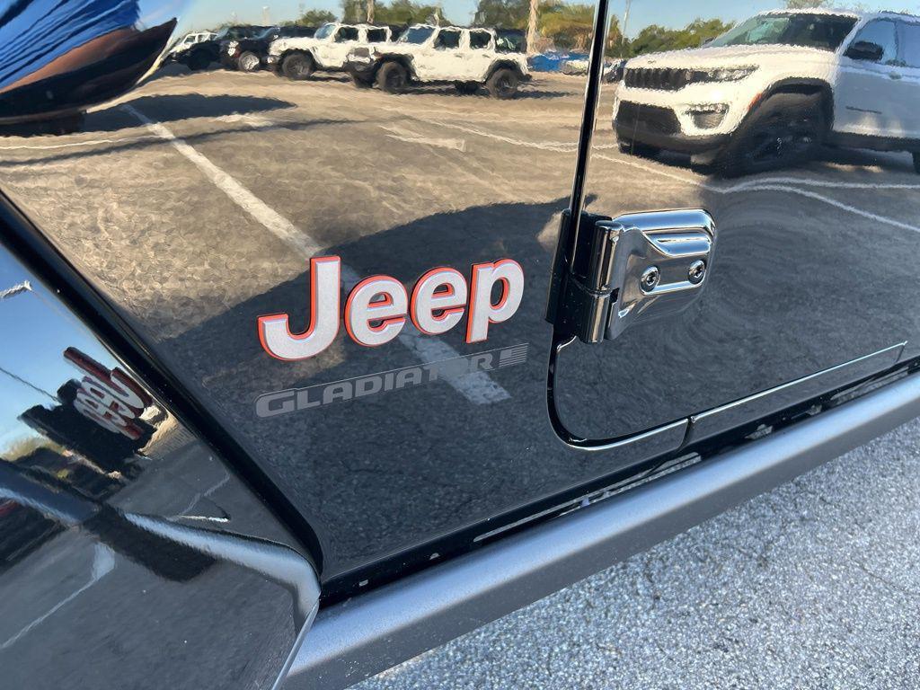 new 2026 Jeep Gladiator car, priced at $57,833