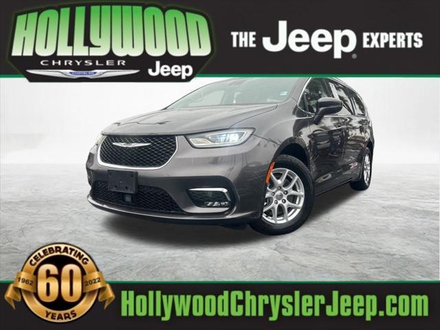 used 2022 Chrysler Pacifica car, priced at $16,500