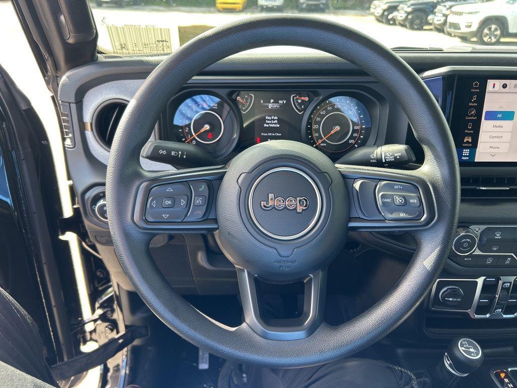 new 2025 Jeep Gladiator car, priced at $36,624