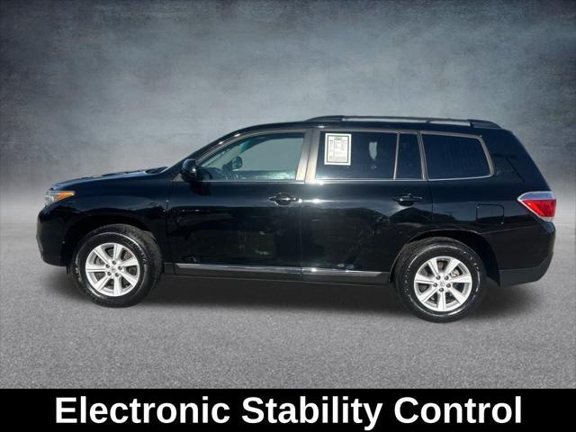 used 2013 Toyota Highlander car, priced at $15,034