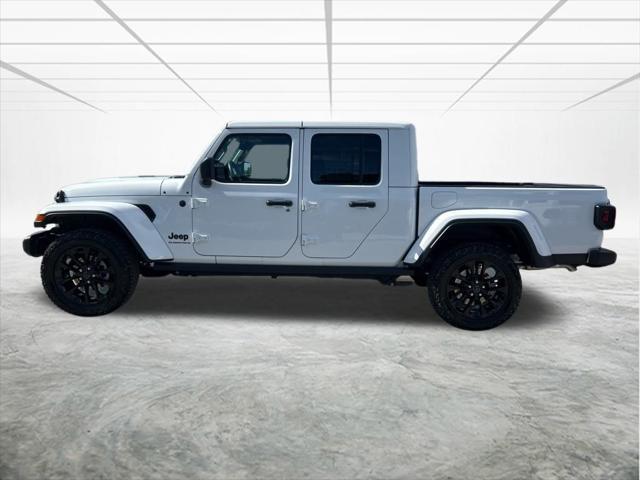 new 2025 Jeep Gladiator car, priced at $41,290