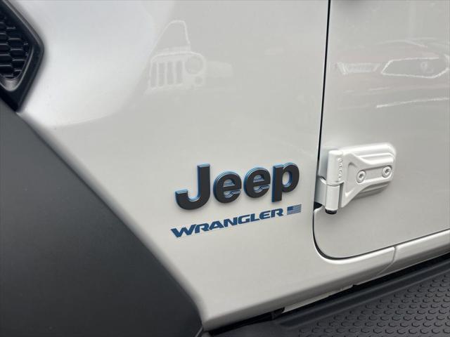 new 2025 Jeep Wrangler car, priced at $51,145