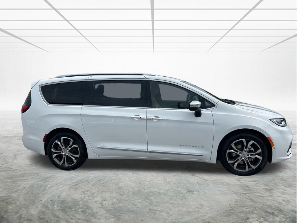 new 2025 Chrysler Pacifica car, priced at $45,913
