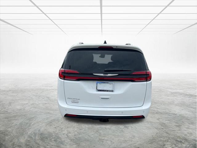 new 2025 Chrysler Pacifica car, priced at $52,009