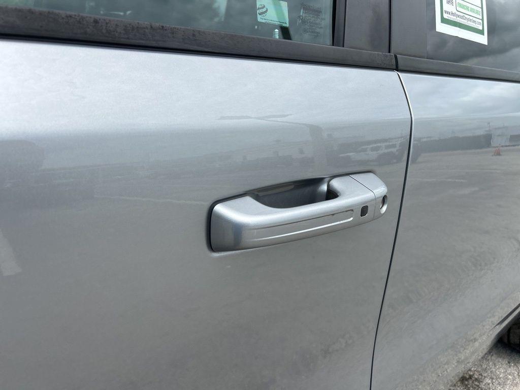 used 2022 Ram 1500 car, priced at $51,013