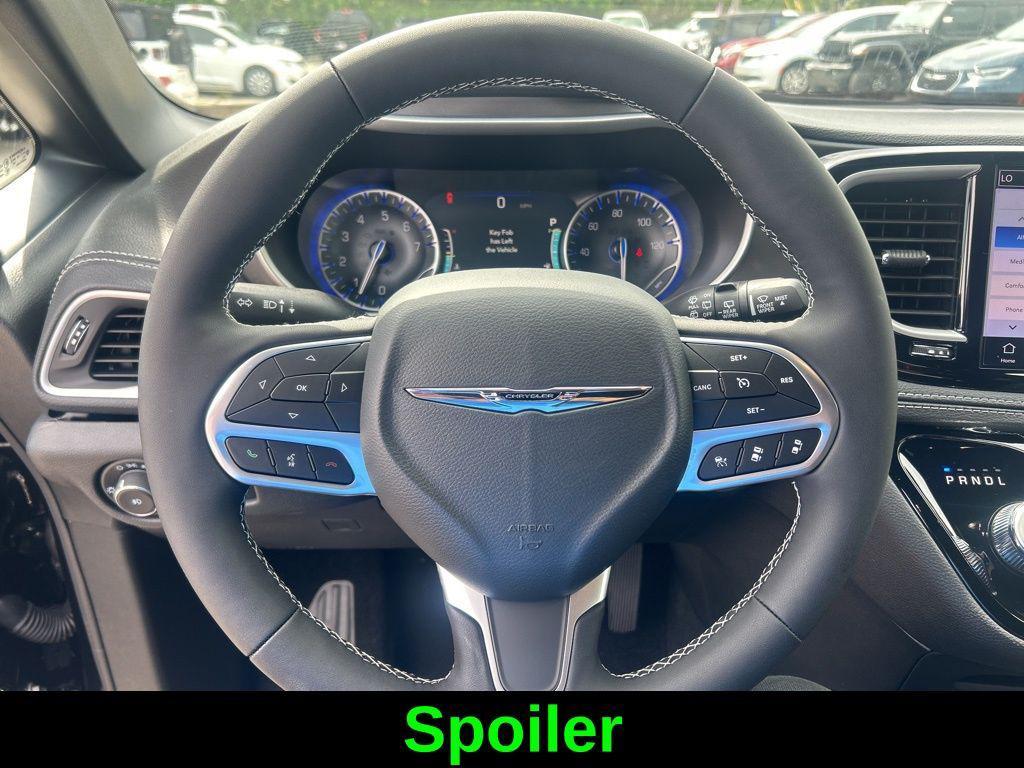 new 2025 Chrysler Pacifica car, priced at $35,348