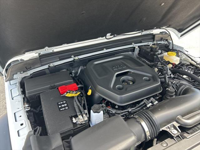 new 2025 Jeep Wrangler car, priced at $46,304