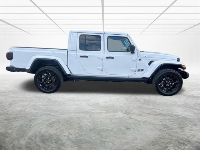 new 2025 Jeep Gladiator car, priced at $42,290