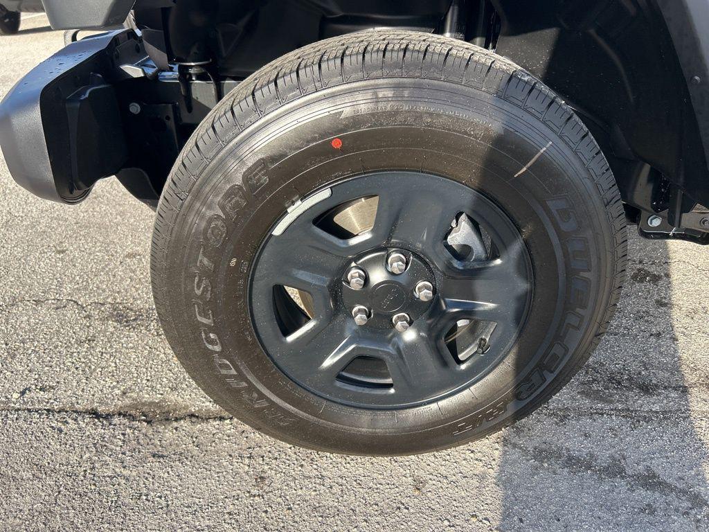 new 2025 Jeep Gladiator car, priced at $36,496