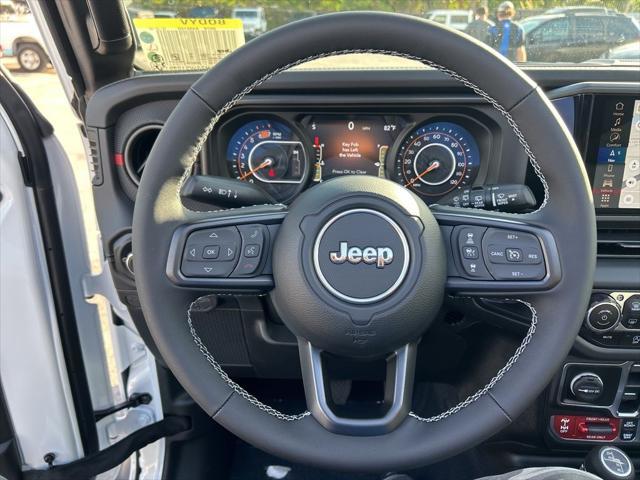 new 2025 Jeep Wrangler car, priced at $69,090