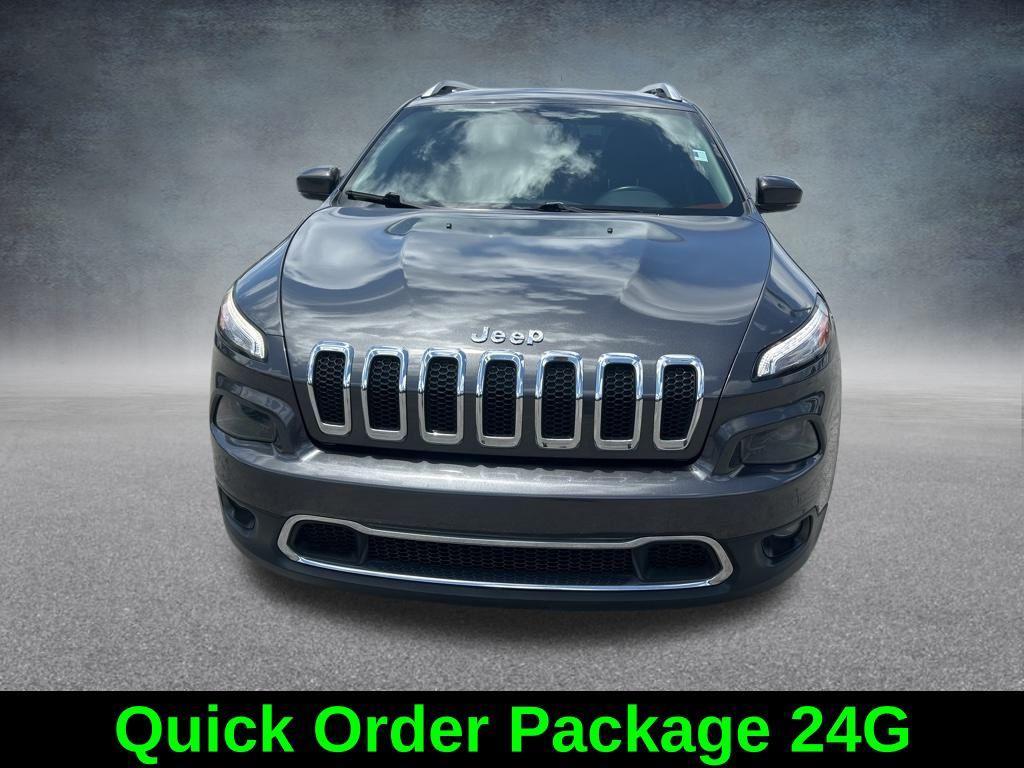 used 2015 Jeep Cherokee car, priced at $6,274