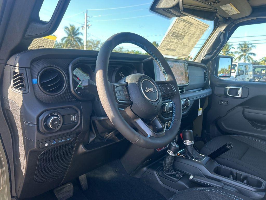 new 2025 Jeep Wrangler car, priced at $61,090