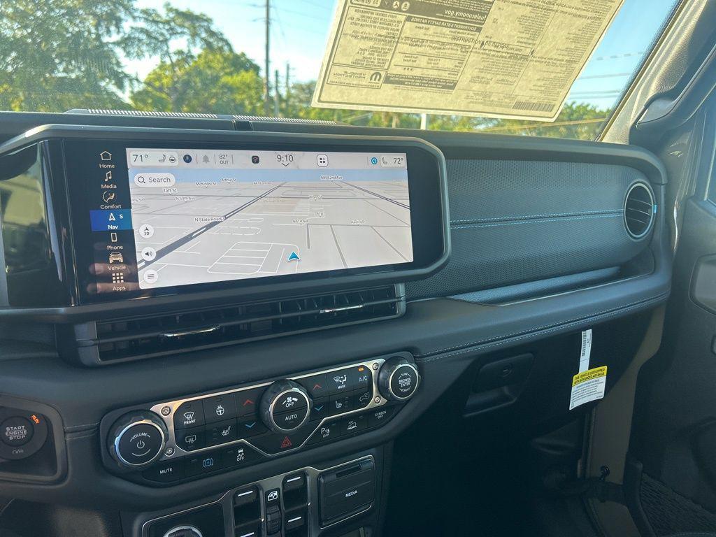 new 2025 Jeep Wrangler car, priced at $61,090