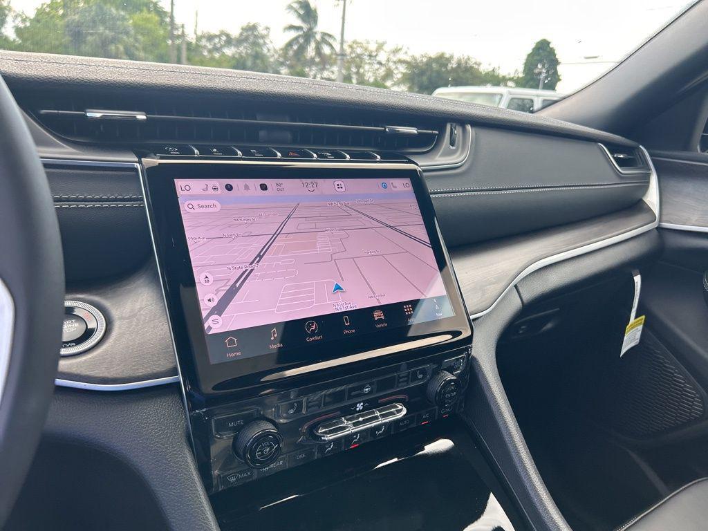 new 2025 Jeep Grand Cherokee L car, priced at $44,498