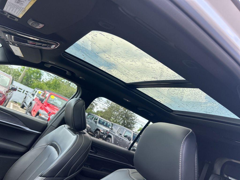 new 2025 Jeep Grand Cherokee L car, priced at $44,498