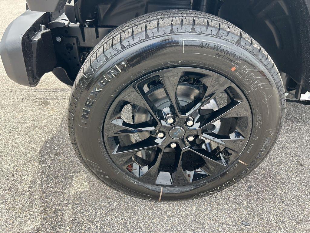 new 2025 Jeep Wrangler car, priced at $49,432