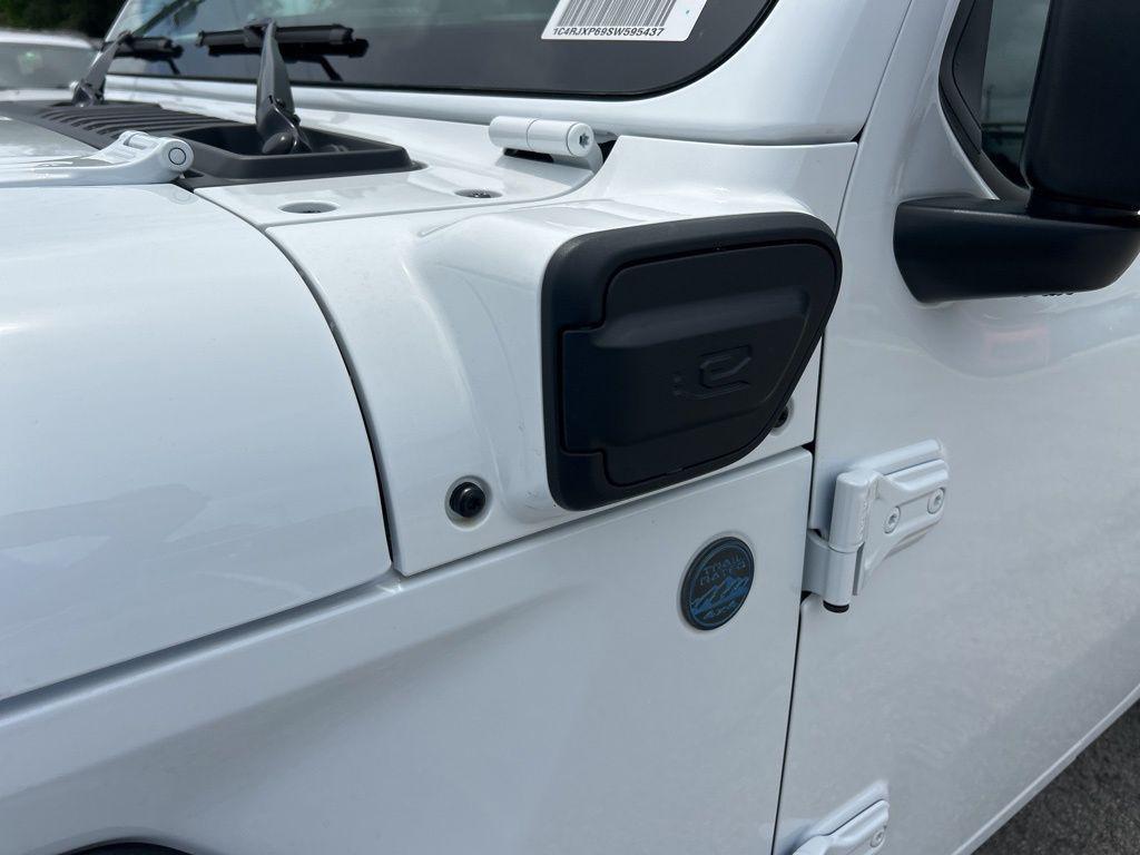 new 2025 Jeep Wrangler car, priced at $49,432