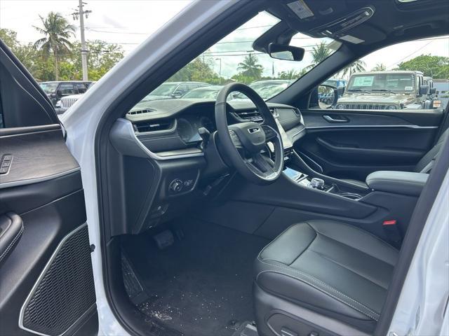 new 2025 Jeep Grand Cherokee car, priced at $48,279