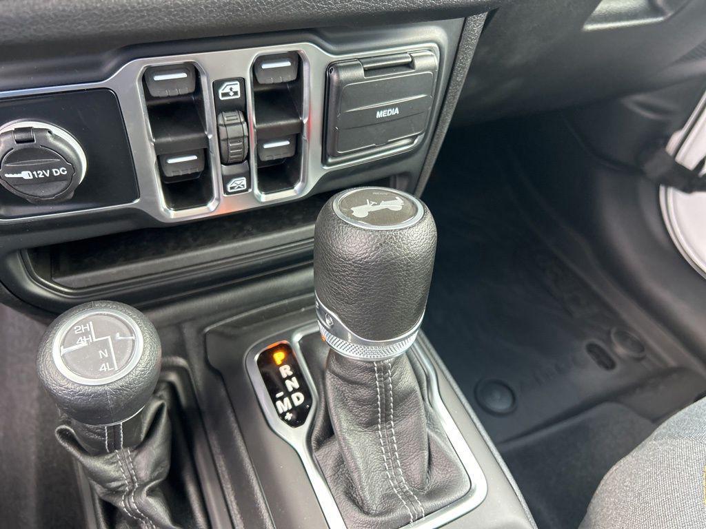 new 2025 Jeep Wrangler car, priced at $53,553