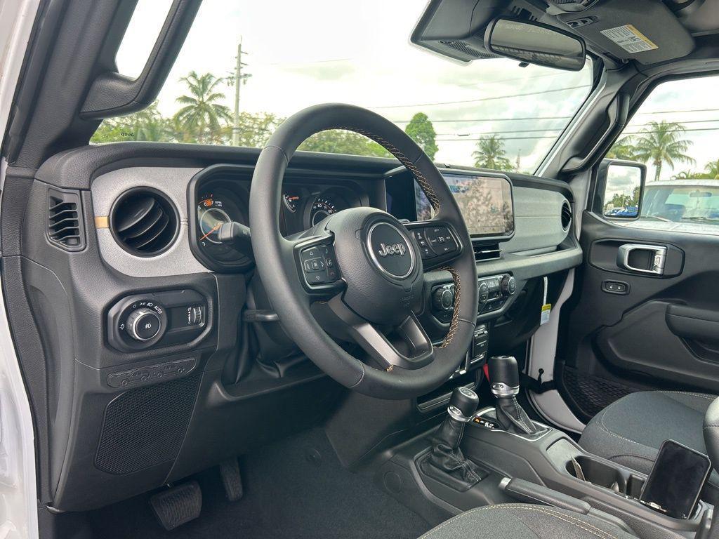 new 2025 Jeep Wrangler car, priced at $53,553