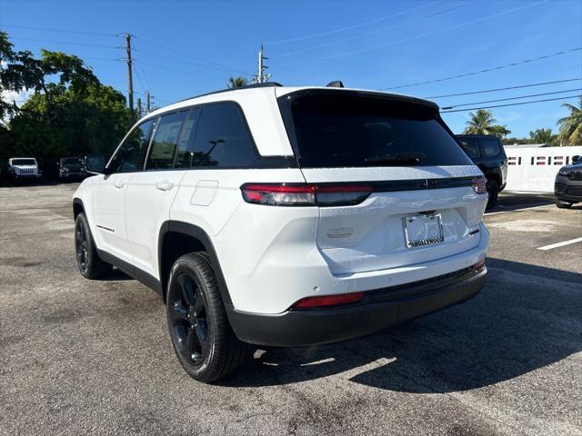 new 2024 Jeep Grand Cherokee car, priced at $39,866