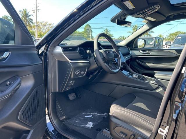 new 2025 Jeep Grand Cherokee L car, priced at $38,976