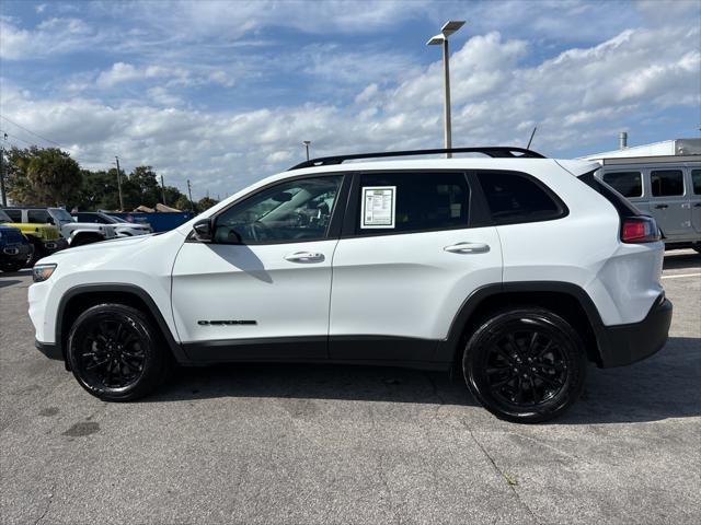 used 2023 Jeep Cherokee car, priced at $25,979
