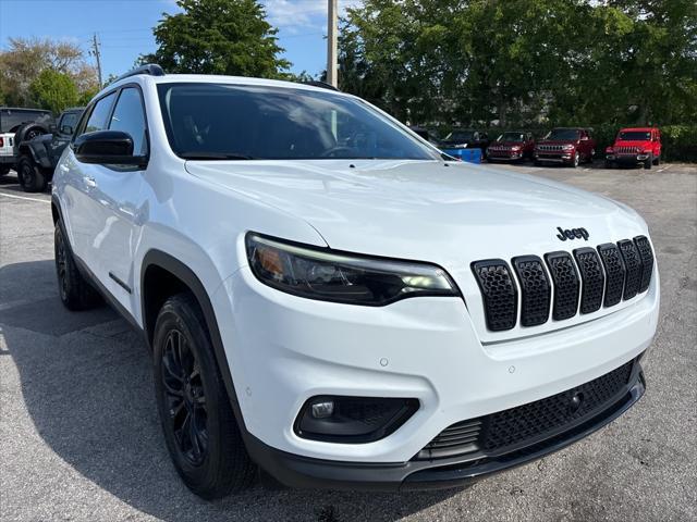 used 2023 Jeep Cherokee car, priced at $25,979