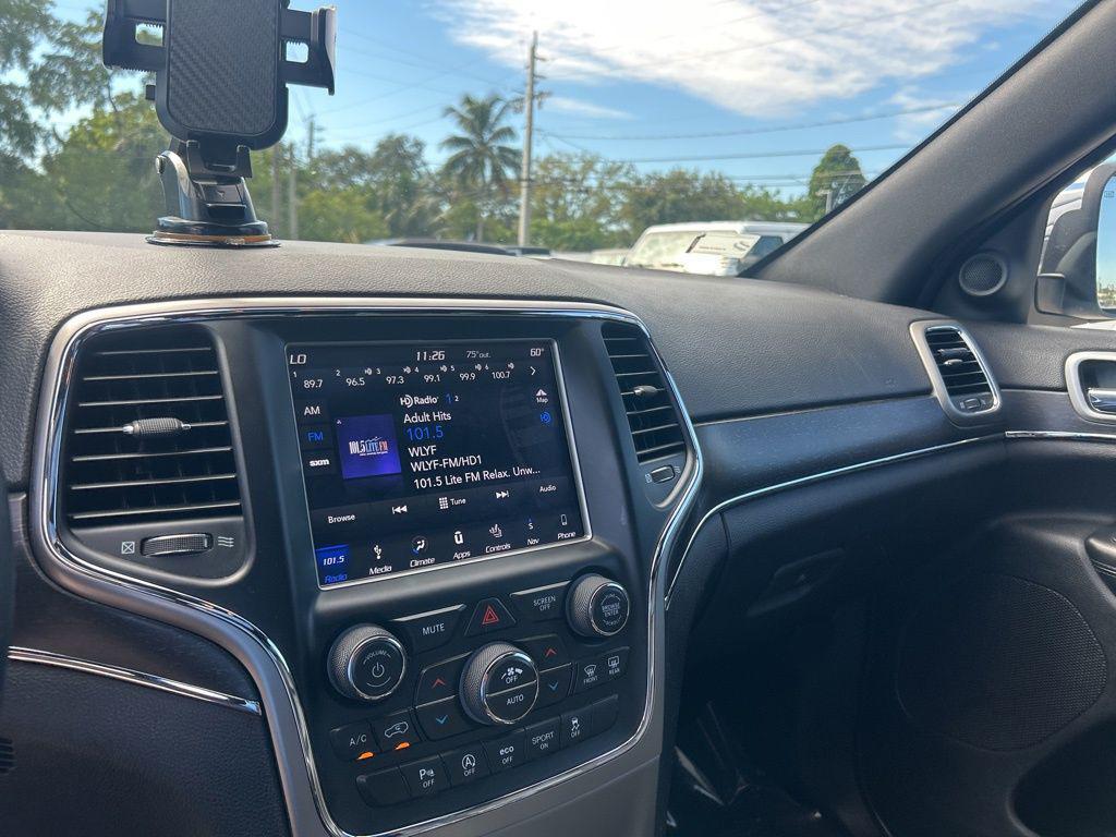 used 2018 Jeep Grand Cherokee car, priced at $14,375