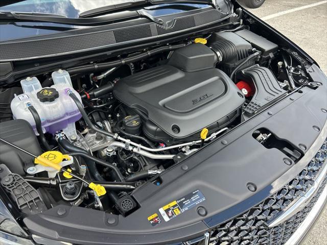 new 2025 Chrysler Pacifica car, priced at $40,152