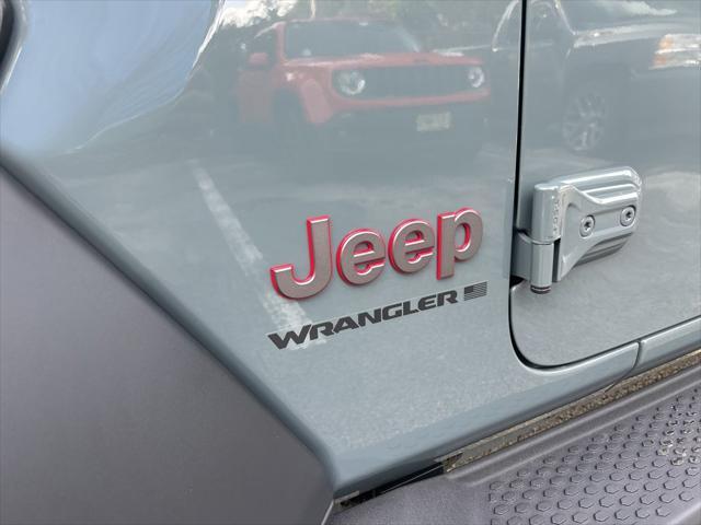 new 2025 Jeep Wrangler car, priced at $62,990