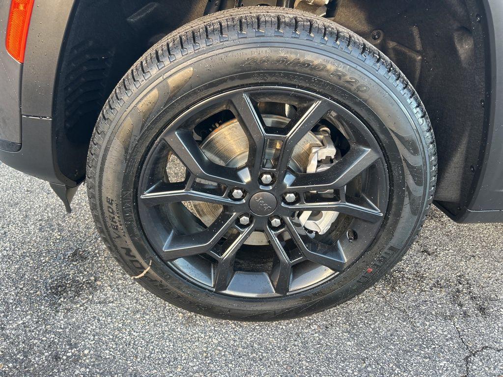 new 2025 Jeep Grand Cherokee L car, priced at $42,493