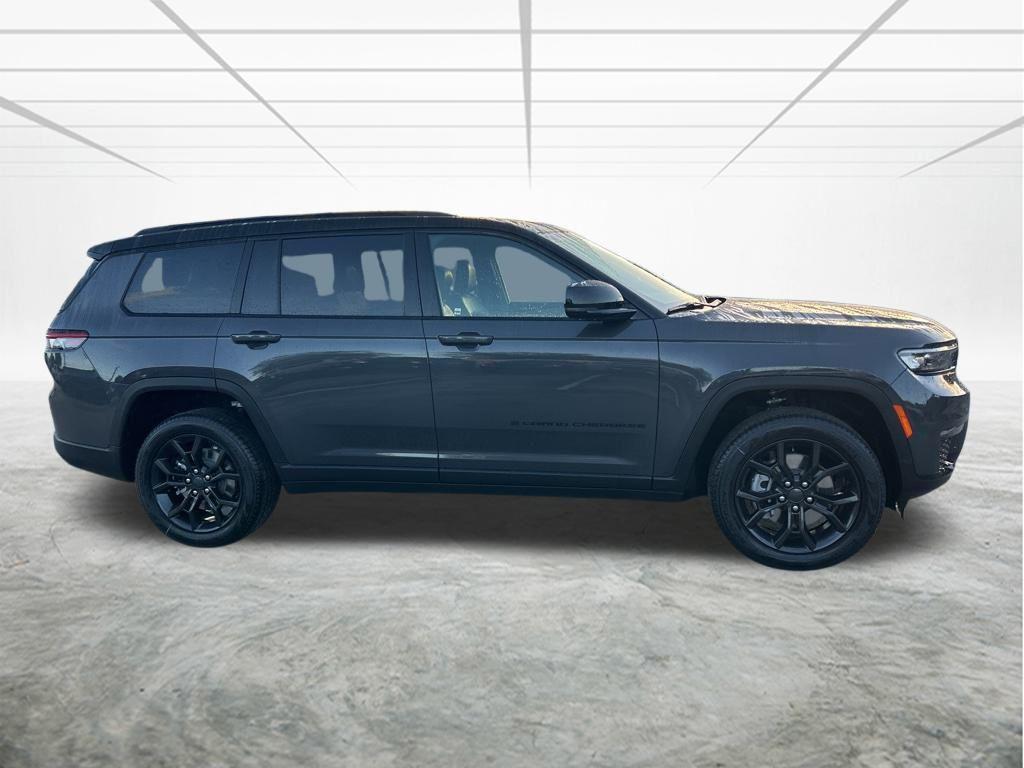 new 2025 Jeep Grand Cherokee L car, priced at $42,493