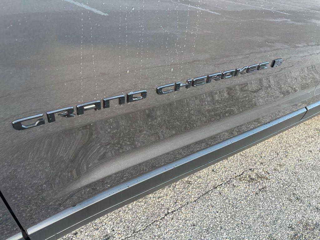 new 2025 Jeep Grand Cherokee L car, priced at $42,493