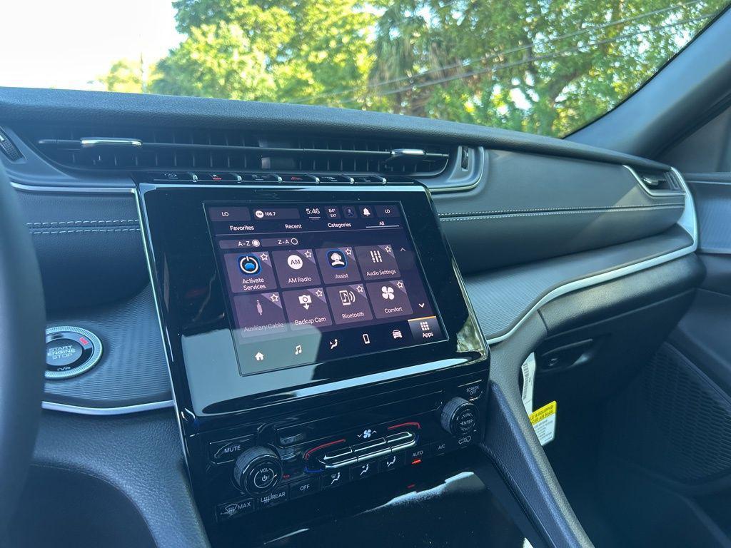 new 2025 Jeep Grand Cherokee car, priced at $33,722