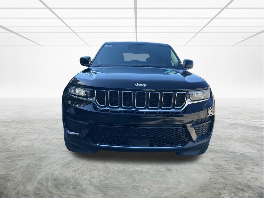 new 2025 Jeep Grand Cherokee car, priced at $33,722